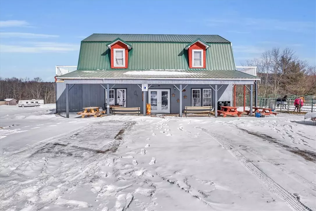 New Berlin, NY 13411,176 Kelly RD