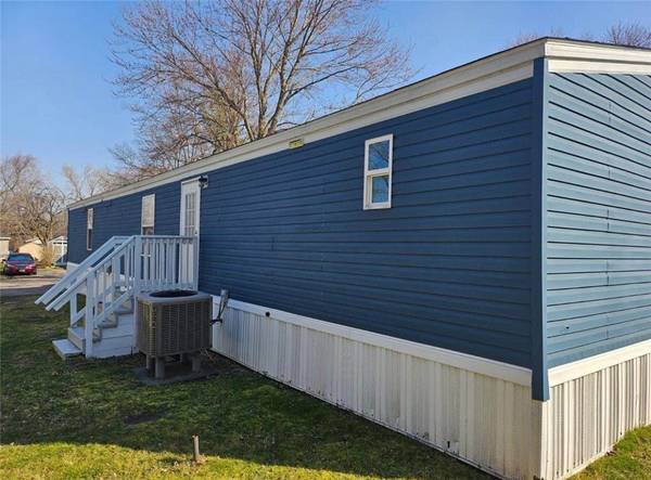 Farmington, NY 14425,43 Tidd Avenue