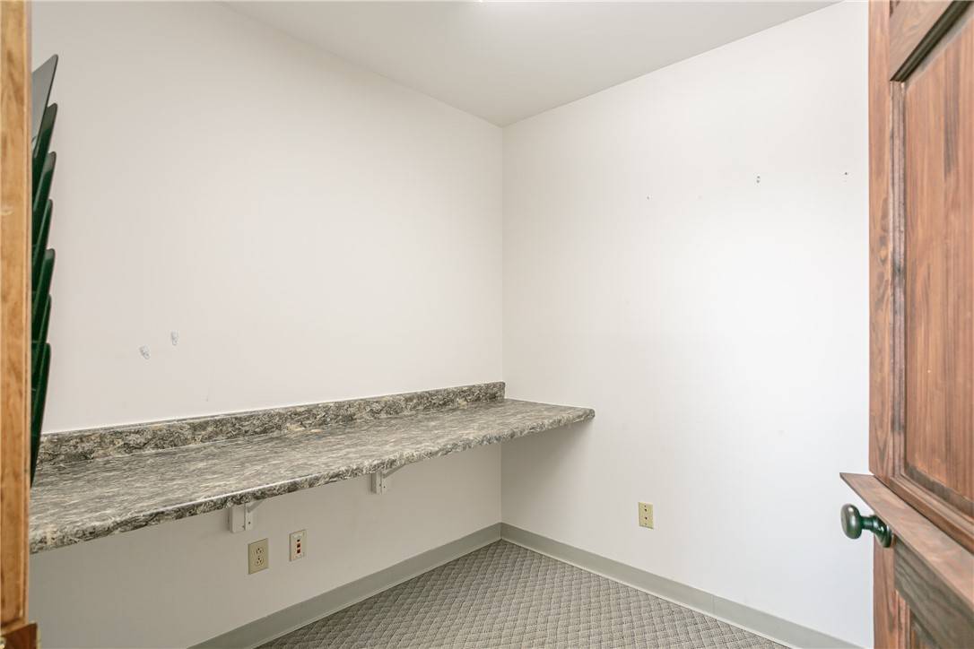 Lyndonville, NY 14098,77 S Main ST