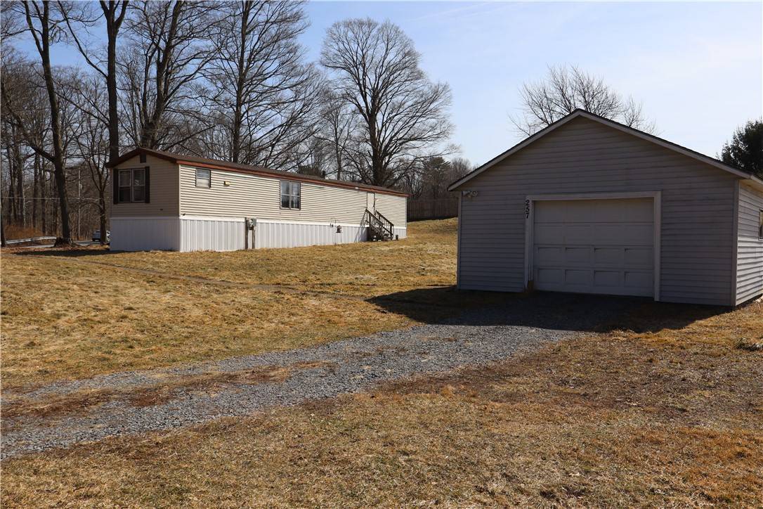 Groton, NY 13073,257 Newman RD
