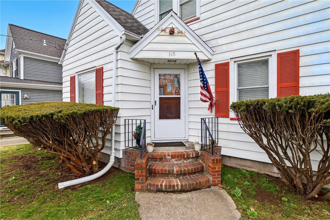 East Rochester, NY 14445,115 W Spruce ST