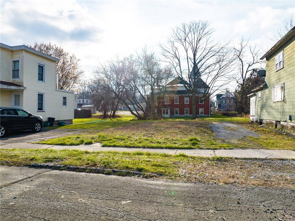 Canastota, NY 13032,229 S Canal ST