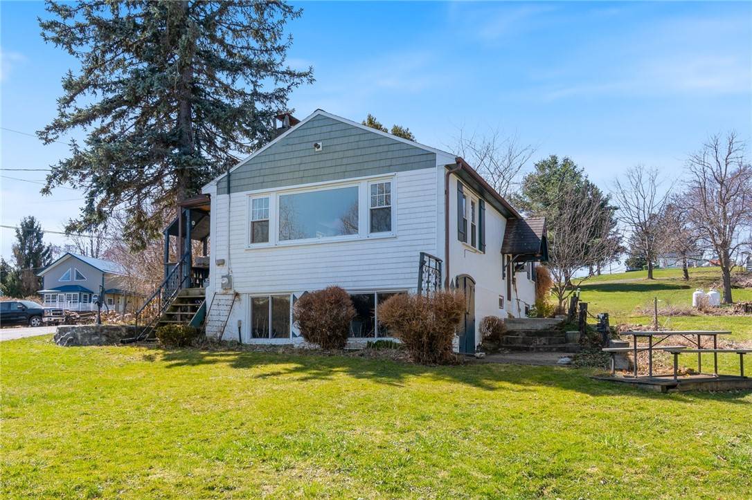 Wolcott, NY 14590,8271 E Bay RD