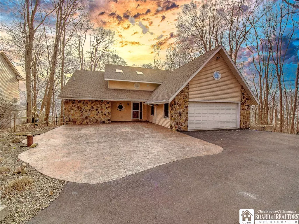 Bemus Point, NY 14712,5464 Crestwood RD