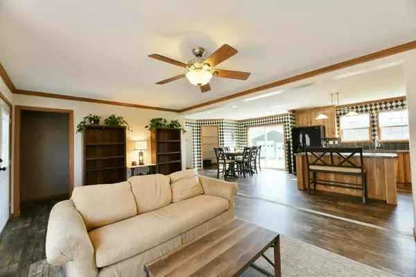 Candor, NY 13743,516 Wright RD