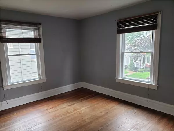 Rochester, NY 14607,38 Berkshire ST