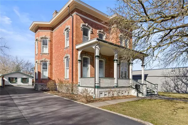 Canandaigua, NY 14424,280 S Main St