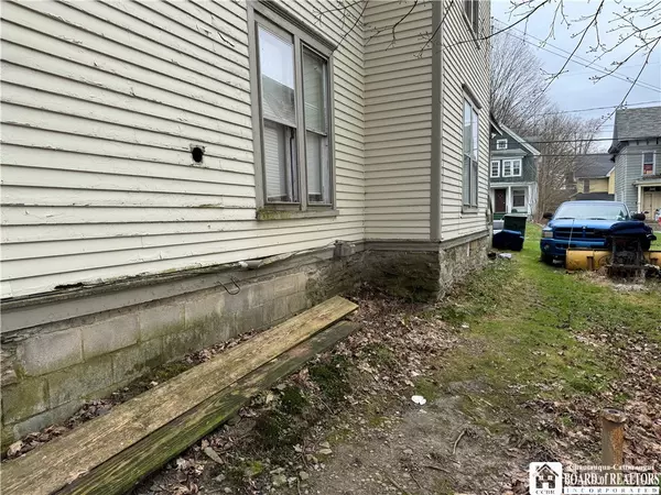 Jamestown, NY 14701,275-277 S Main ST #275