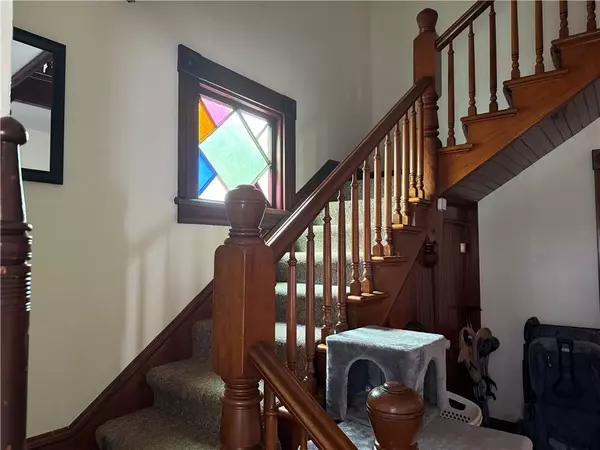 Canandaigua, NY 14424,73 W Gibson ST