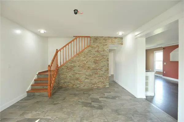 Elmira, NY 14903,223 Glenwood AVE