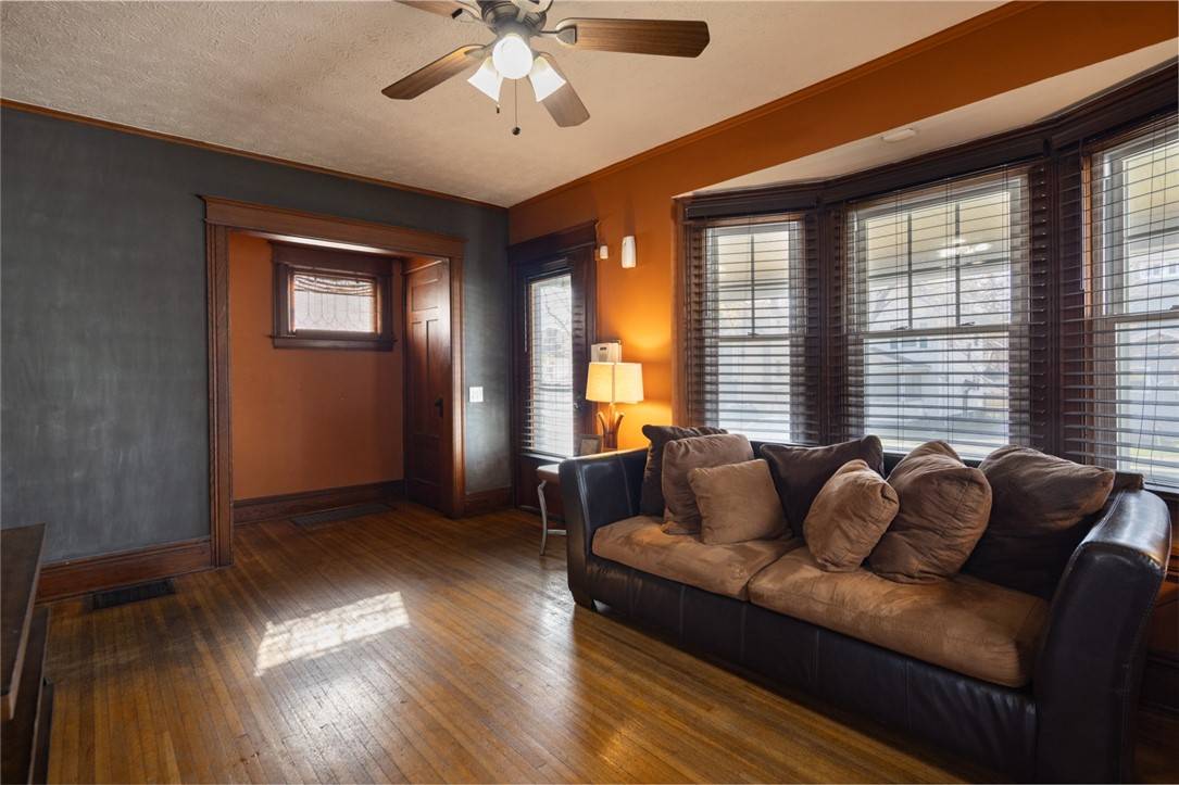 Rochester, NY 14613,400 Electric AVE