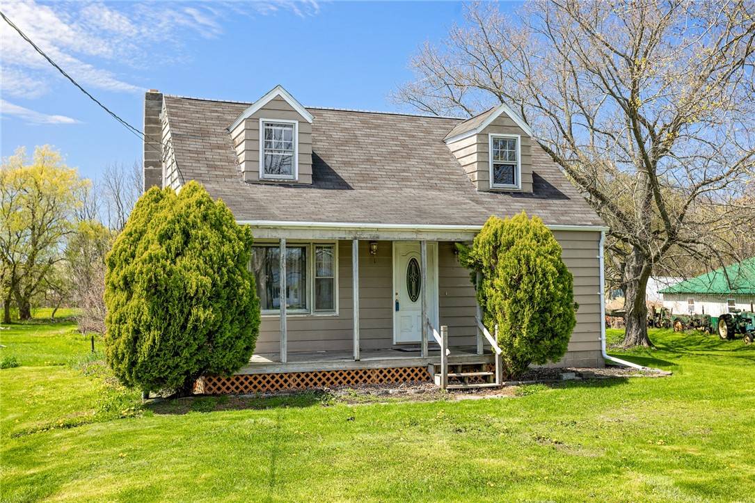 Le Roy, NY 14482,6972 Cole RD