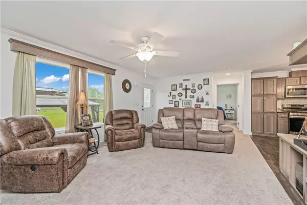 Holley, NY 14470,3854 Tari LN