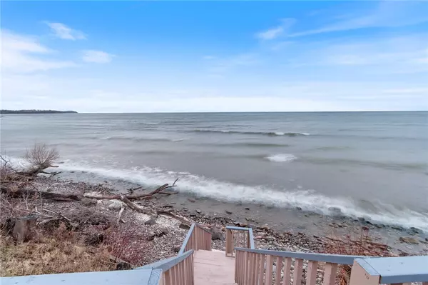 Sodus Point, NY 14555,7893 Lake RD