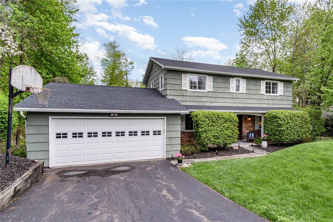 Fairport, NY 14450,19 Ledgemont DR