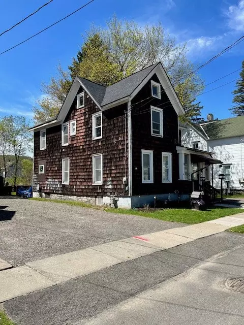 Norwich, NY 13815,16 Columbia ST
