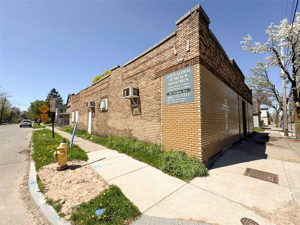 Rochester, NY 14621,701 Hudson AVE