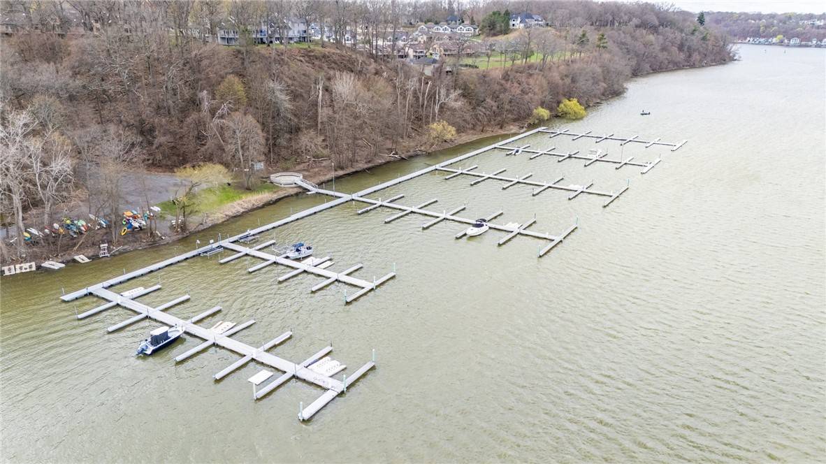 Webster, NY 14580,713 Mariner CIR