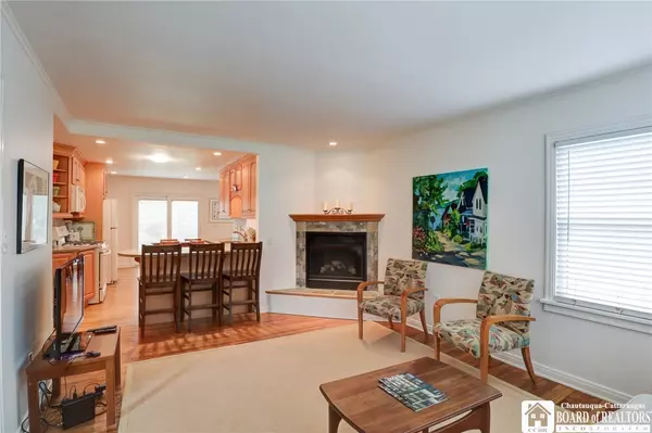 Lakewood, NY 14750,8 Case AVE