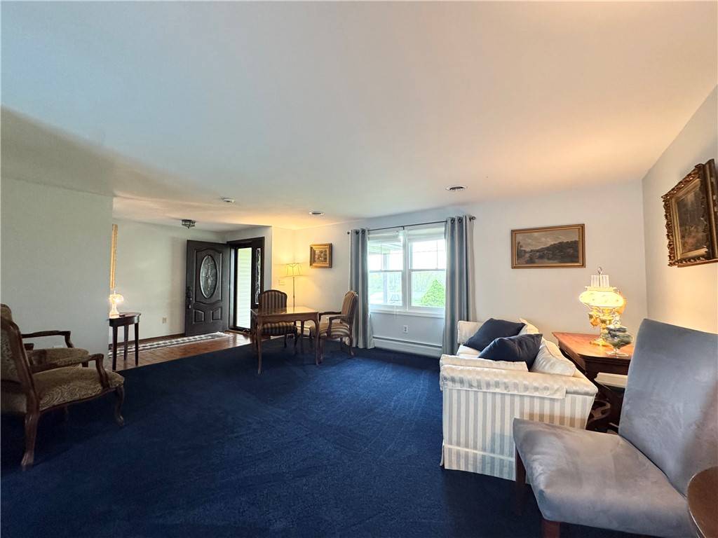 Auburn, NY 13021,36 S Hunter AVE