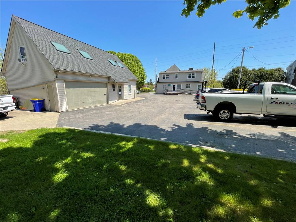 Webster, NY 14580,1681 Empire Blvd