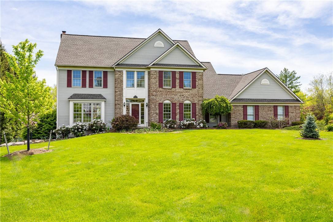 Fairport, NY 14450,11 Neuchatel LN