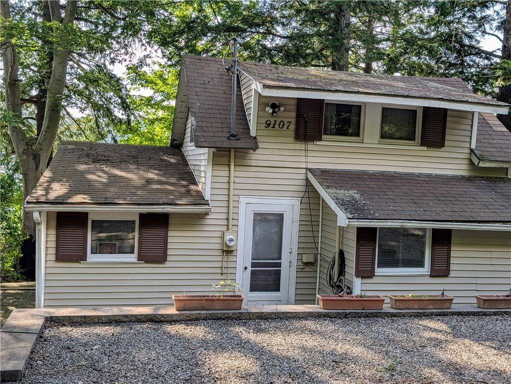 9107 E Shore RD,  Bath,  NY 14810