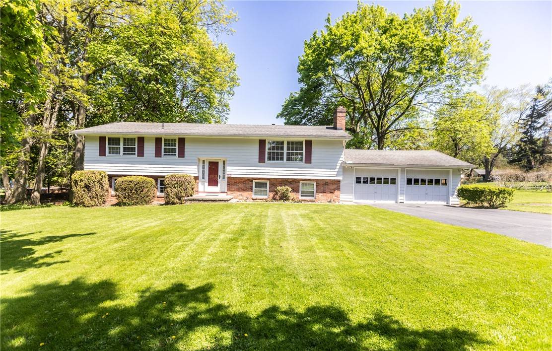 Penfield, NY 14526,7 Squire Cir