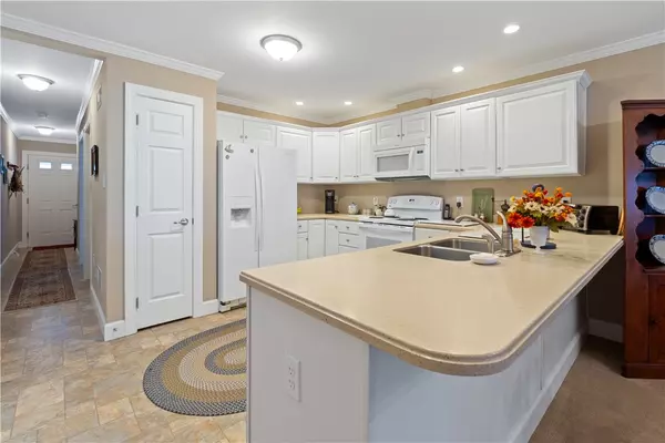 Penn Yan, NY 14527,3638 Central AVE #4B