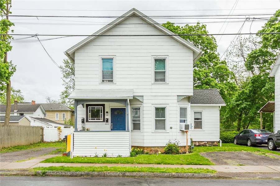 221 Mason ST, Canandaigua, NY 14424
