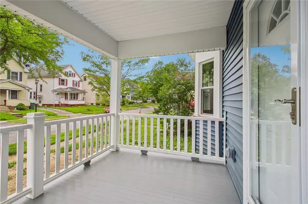 Rochester, NY 14621,216 Lux ST