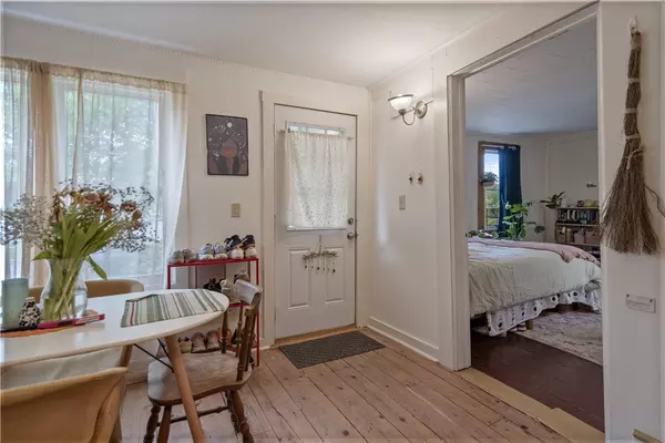 Ithaca, NY 14850,108 Esty ST