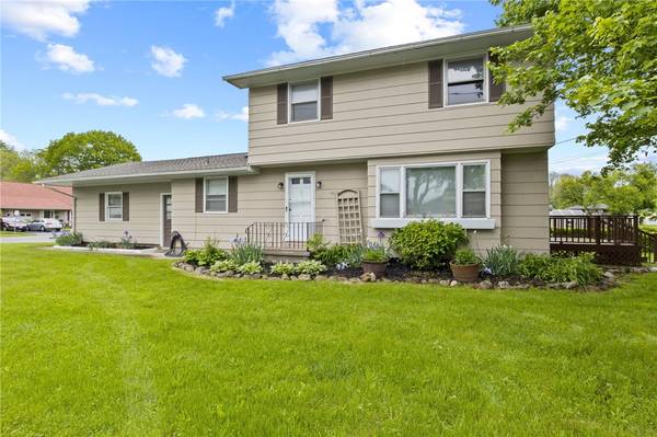 East Rochester, NY 14445,10 De Paul DR