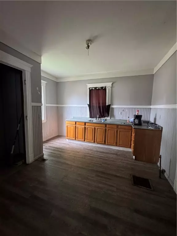 Rochester, NY 14613,127 Maryland ST