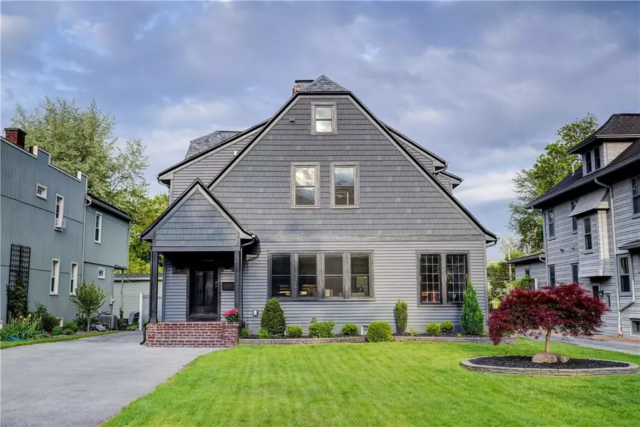 100 Eastland Ave AVE, Brighton, NY 14618