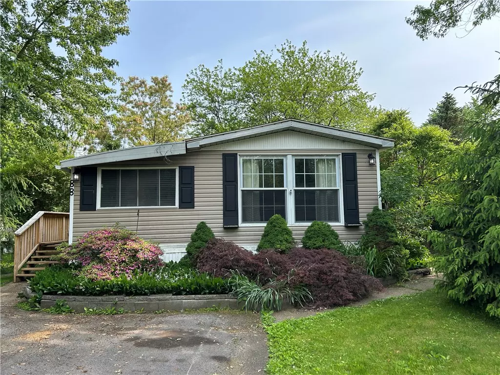 Clifton Springs, NY 14432,88 Prestige DR