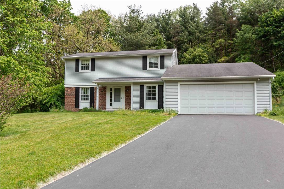 79 Old Post RD, Fairport, NY 14450