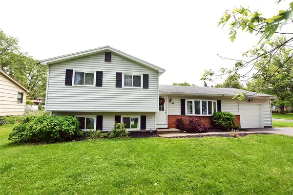 60 Florendin DR,  Henrietta,  NY 14467