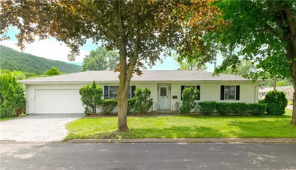 46 Roosevelt ST, Corning, NY 14830