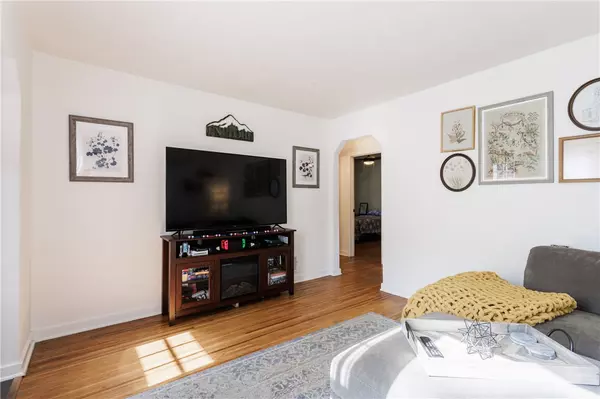 Rochester, NY 14610,71 Kirk DR