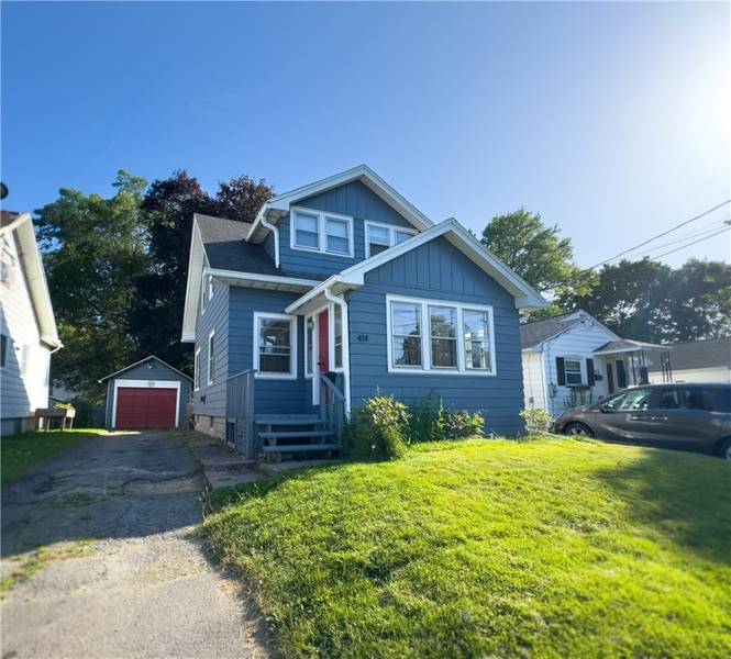 414 W Spruce ST, East Rochester, NY 14445