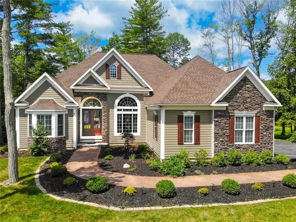 9 Woodland WAY, Painted Post, NY 14870