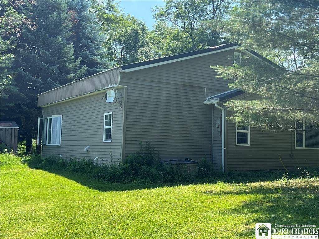 Cattaraugus, NY 14719,8761 Dake Hill RD