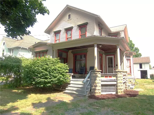 205 W Jackson St, Palmyra, NY 14522