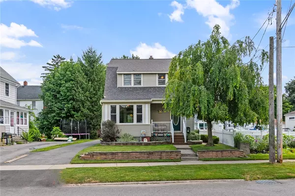 506 Madison ST, East Rochester, NY 14445