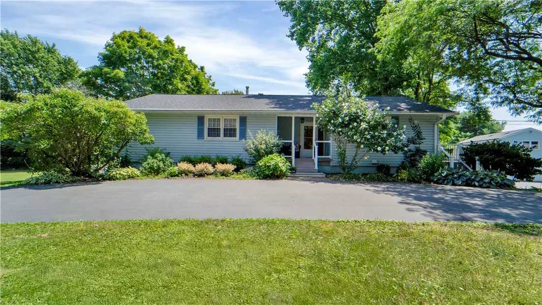 7377 Eddy RD, Bloomfield, NY 14469