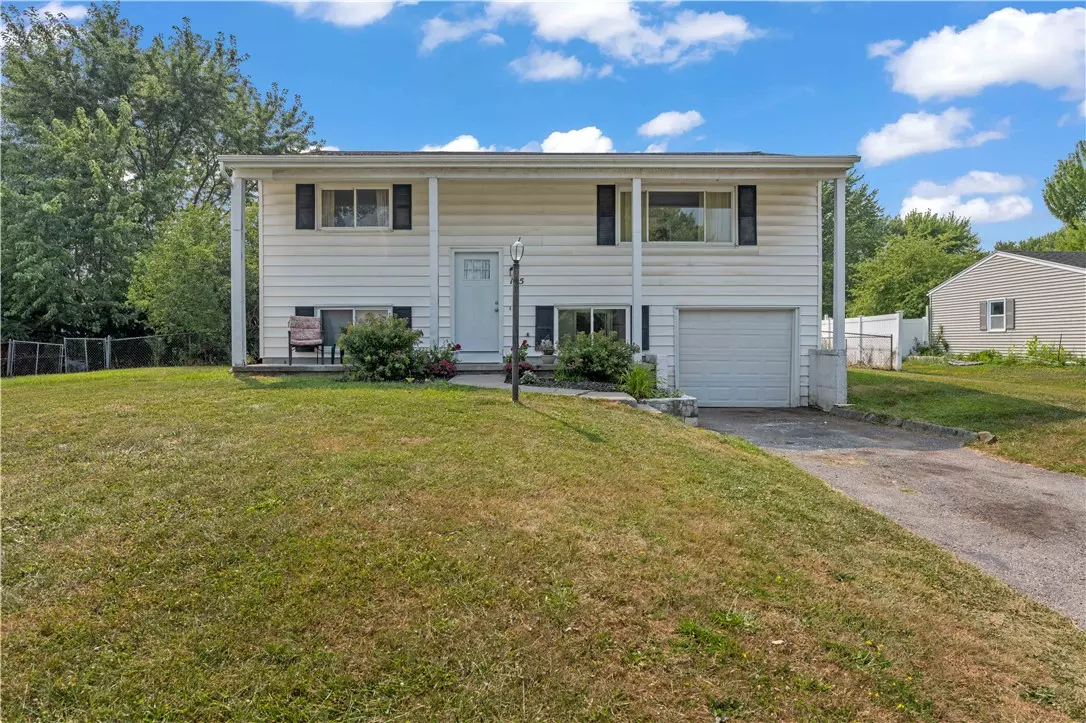 Rochester, NY 14623,135 Strawberry Hill RD