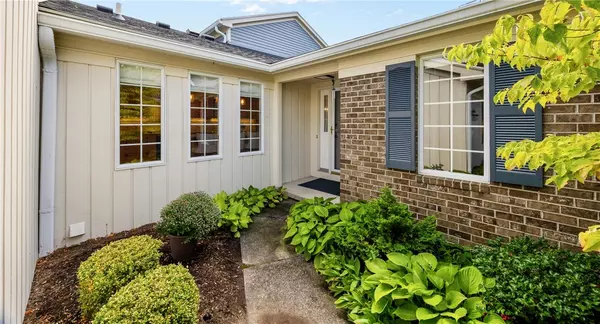 99 Creek Ridge, Pittsford, NY 14534