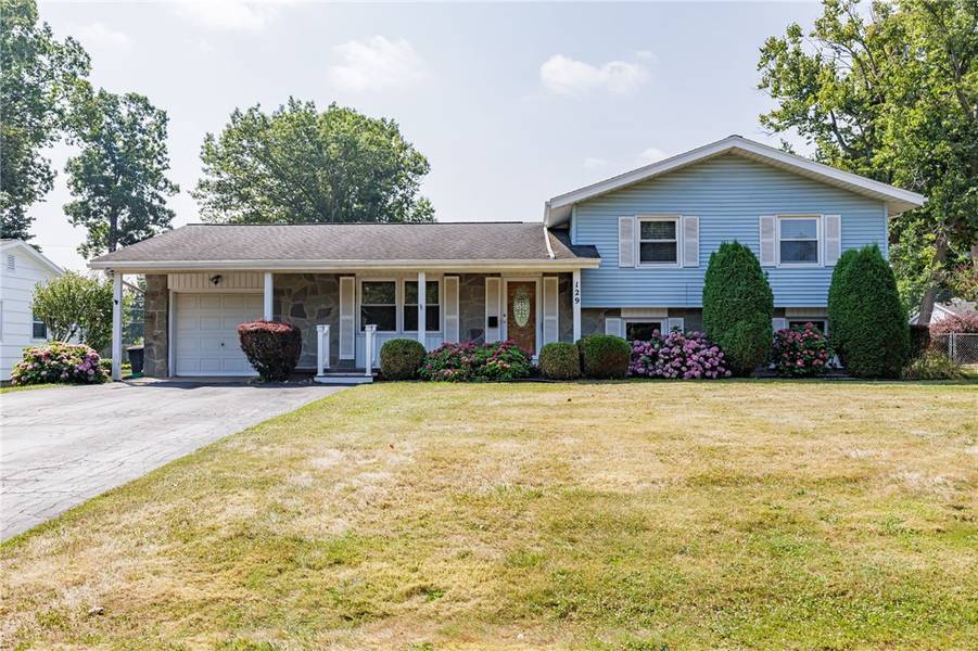 129 Centerwood DR, Rochester, NY 14616