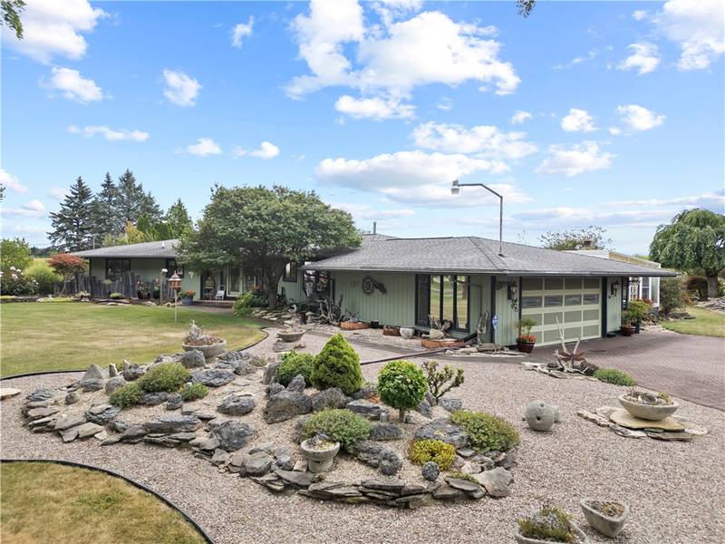 137 Armstrong RD, Scottsville, NY 14546